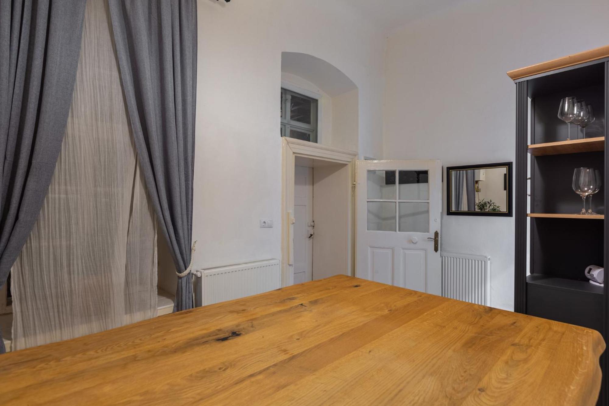 St Andrew'S Apartments シビウ エクステリア 写真